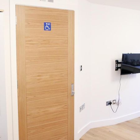 Lovely Studio Apartment With Access For Wheel-Chairs In Sydenham Londýn Exteriér fotografie