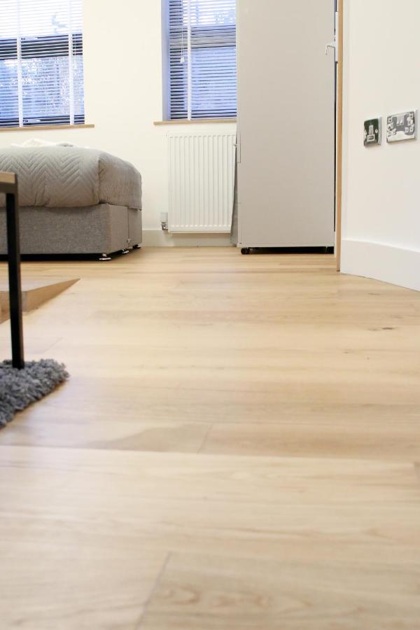 Lovely Studio Apartment With Access For Wheel-Chairs In Sydenham Londýn Exteriér fotografie